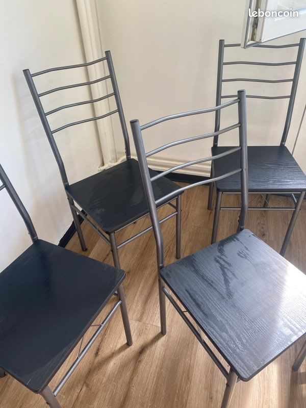 Ensemble table en bois noir 4 chaise (image 3)