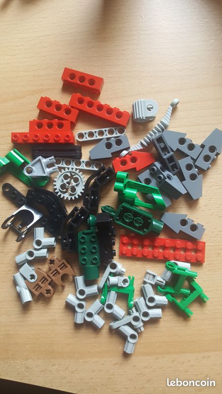 Lego lot pièces technic (image 1)