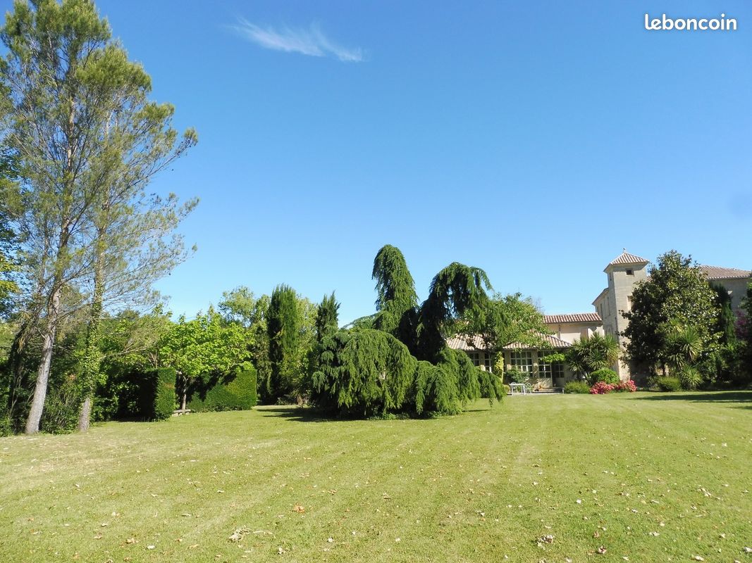 Maison 30 pièces 915 m² · à Uzès · 915 m² · 1 999 000 €