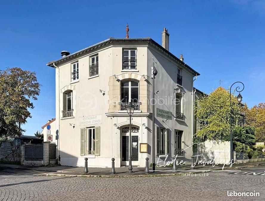 Immeuble 10 pièces 250 m² · à Carrières-sur-Seine · 250 m² · 884 000 €