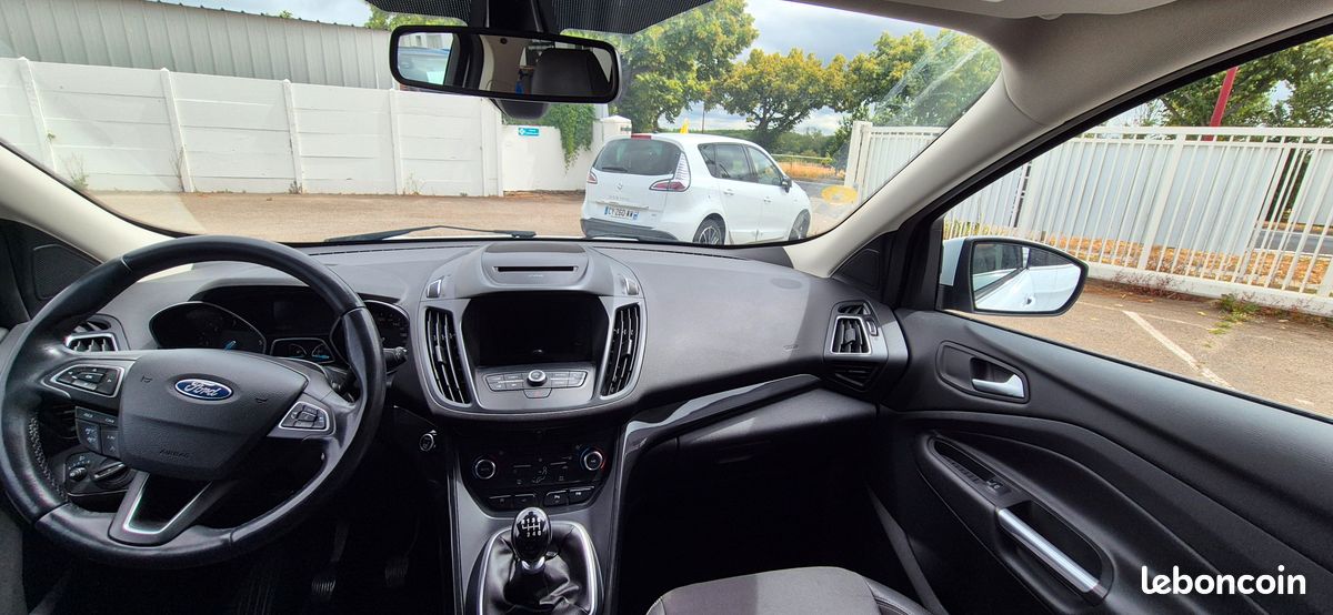 Ford kuga 1.5 tdci 120 s&s 4x2 trend (image 3)