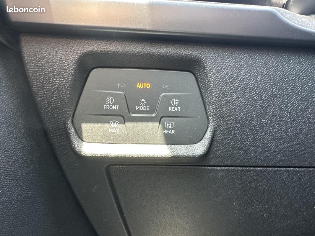Cupra Leon 1.5 eTSI Hybrid 150 ch DSG7 V (image 17)