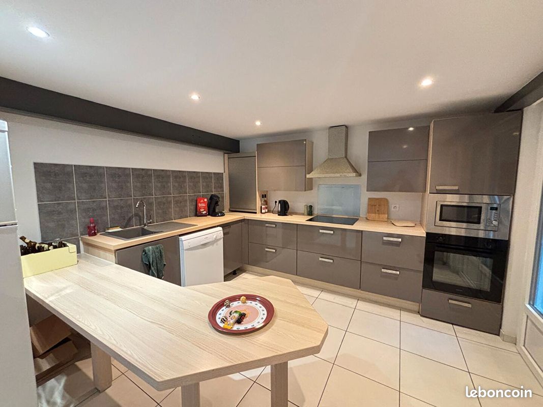 Appartement 5 pièces 122 m² · à Mont-de-Marsan · 122 m² · 850 €/mois