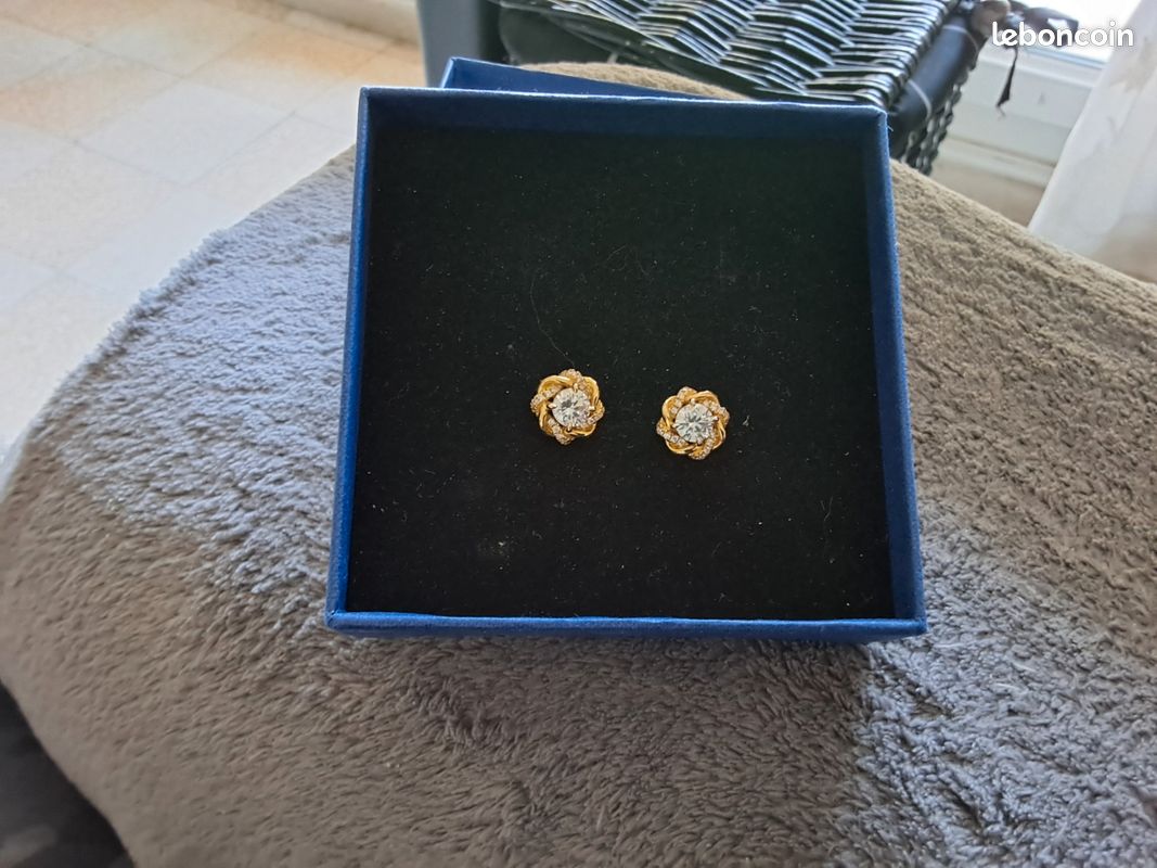 Clous d'oreilles or (image 6)