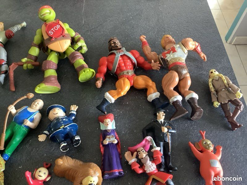 Lot de 55 personnages vintage (image 4)