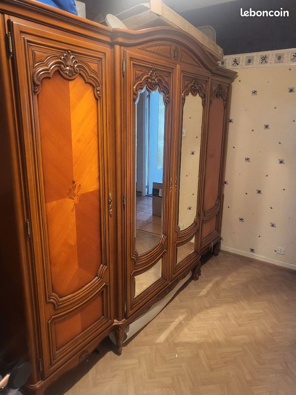 Vend armoire en merisier massif (image 1)
