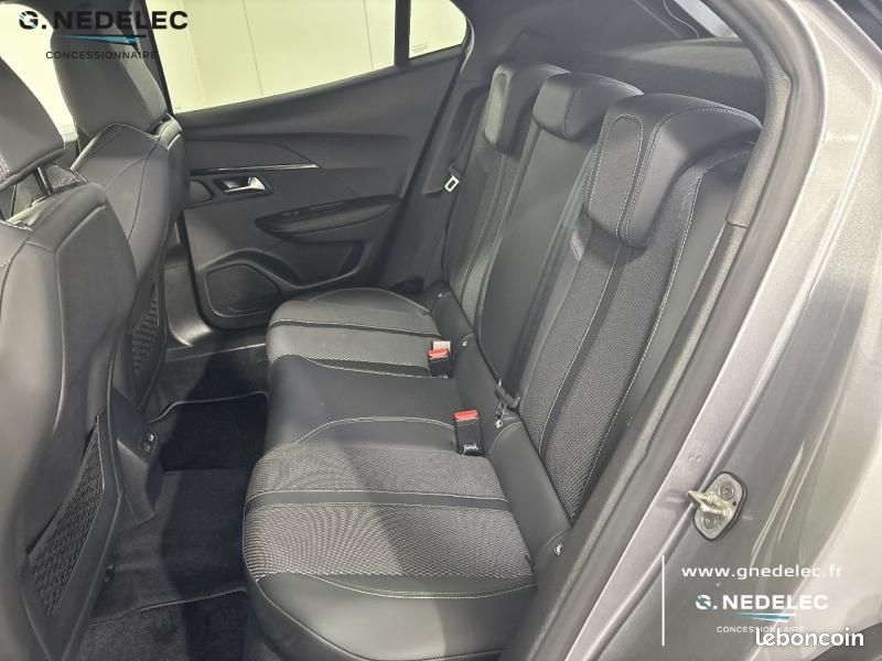 Peugeot 2008 1.2 Hybrid 145ch GT e-DCS6 (image 10)