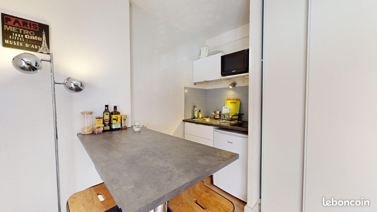 Appartement 1 pièce 18 m² · à Dijon · 18 m² · 450 €