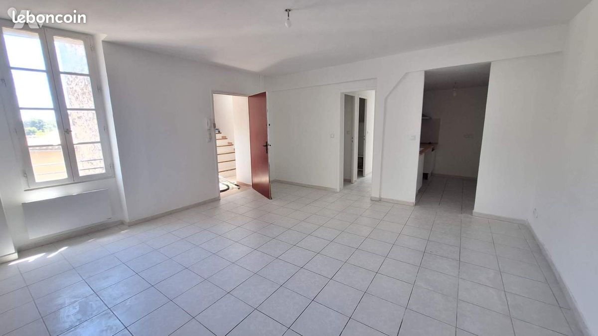 Appartement 2 pièces 42 m² · à Lançon-Provence · 42 m² · 113 000 €