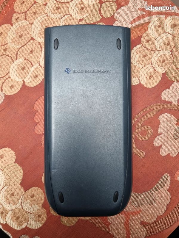Calculatrice TI-82 Advanced (image 1)