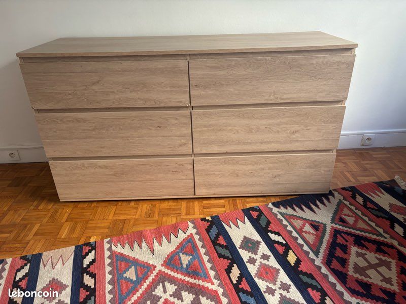Commode (image 1)