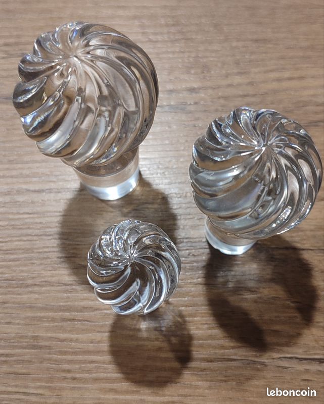 Lot De 3 Flacons En Cristal Baccarat Modèle Bambou - Très Bon état