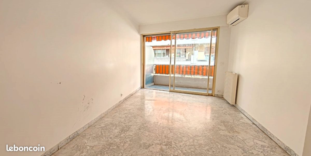 Appartement 2 pièces 43 m² · à Antibes · 43 m² · 238 000 €