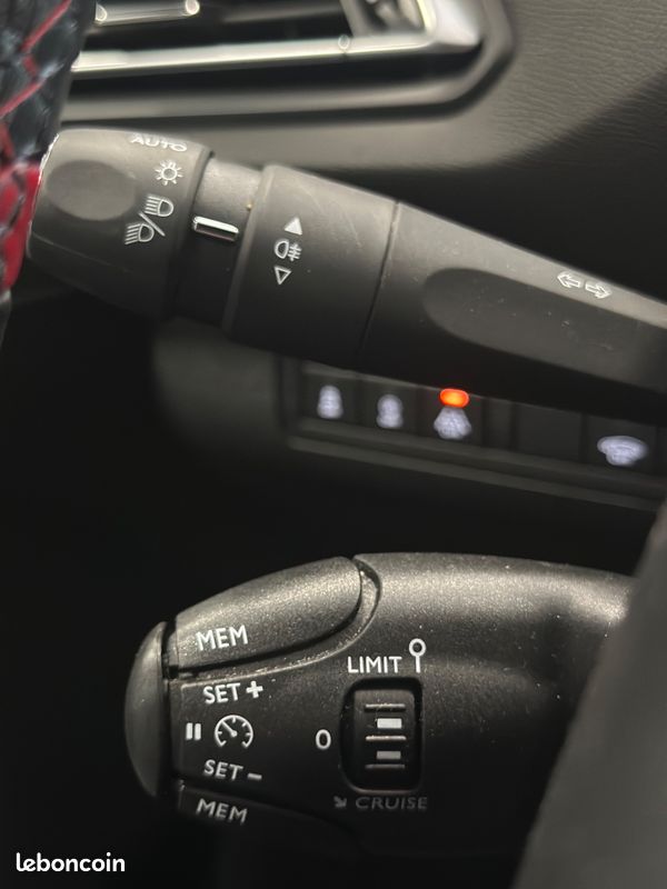 PEUGEOT 308 GTI 1.6 THP 270 by Peugeot Sport (image 22)