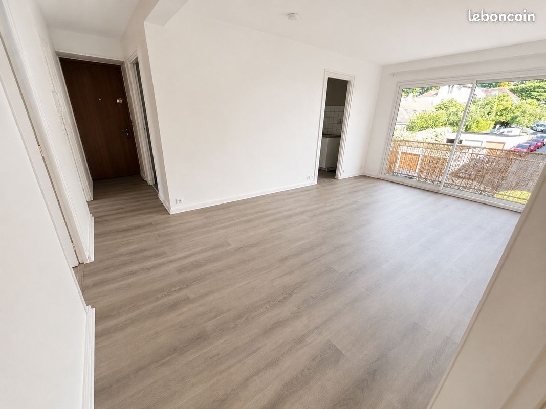 Appartement 4 pièces 63 m² · à L'Hay-les-Roses · 62,6 m² · 1 260 €/mois