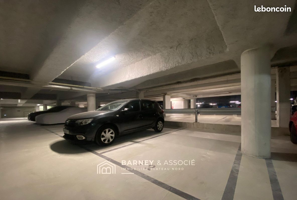 Parking 12 m² · à Rouen · 12 m² · 34 000 €