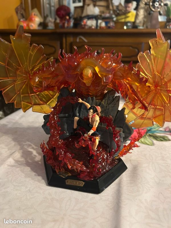 Figurine Ace (image 2)