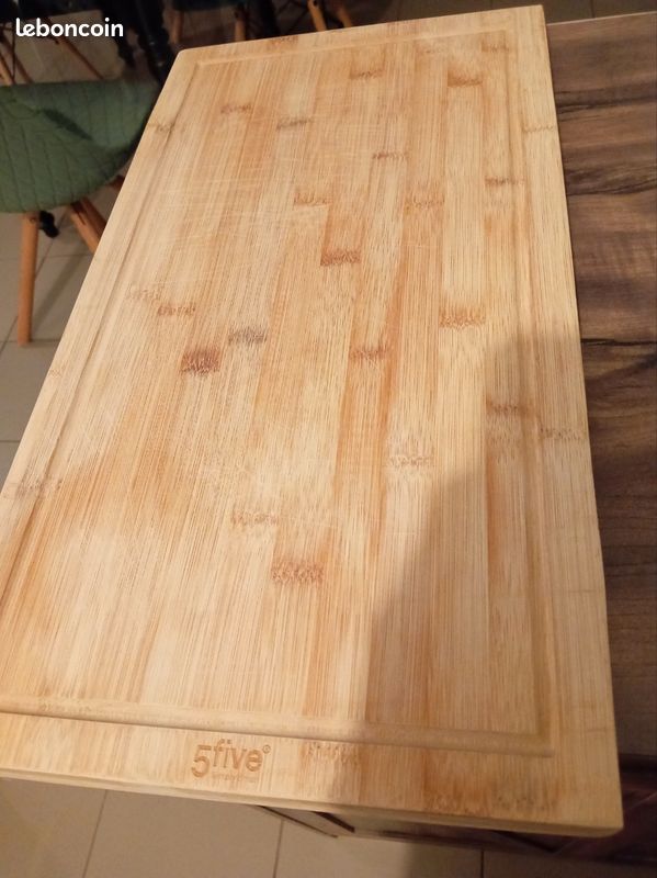Planche à découpé (image 1)