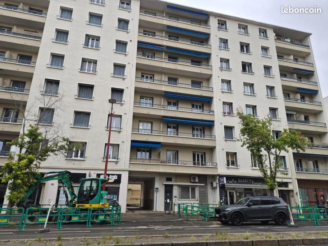 Appartement 4 pièces 80 m² · à Lyon · 80 m² · 1 094 €/mois