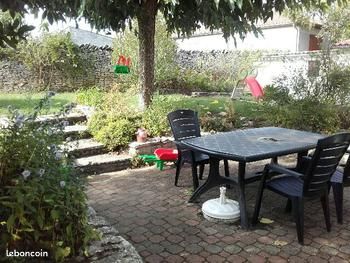 Maison dans village calme proche niort