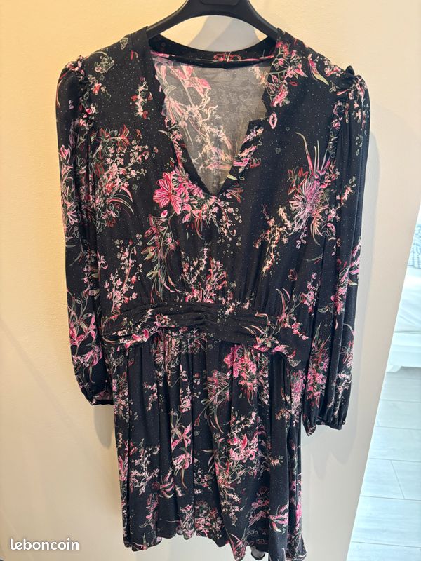 Robe One Step (42) (image 1)