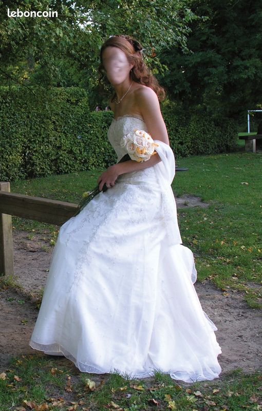 Robe mariée bustier Bella ciel couleur ivoire Vêtements