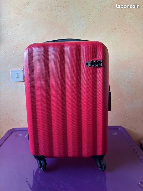 Valise cabine rigide 4 roues rouge Travel World (image 1)