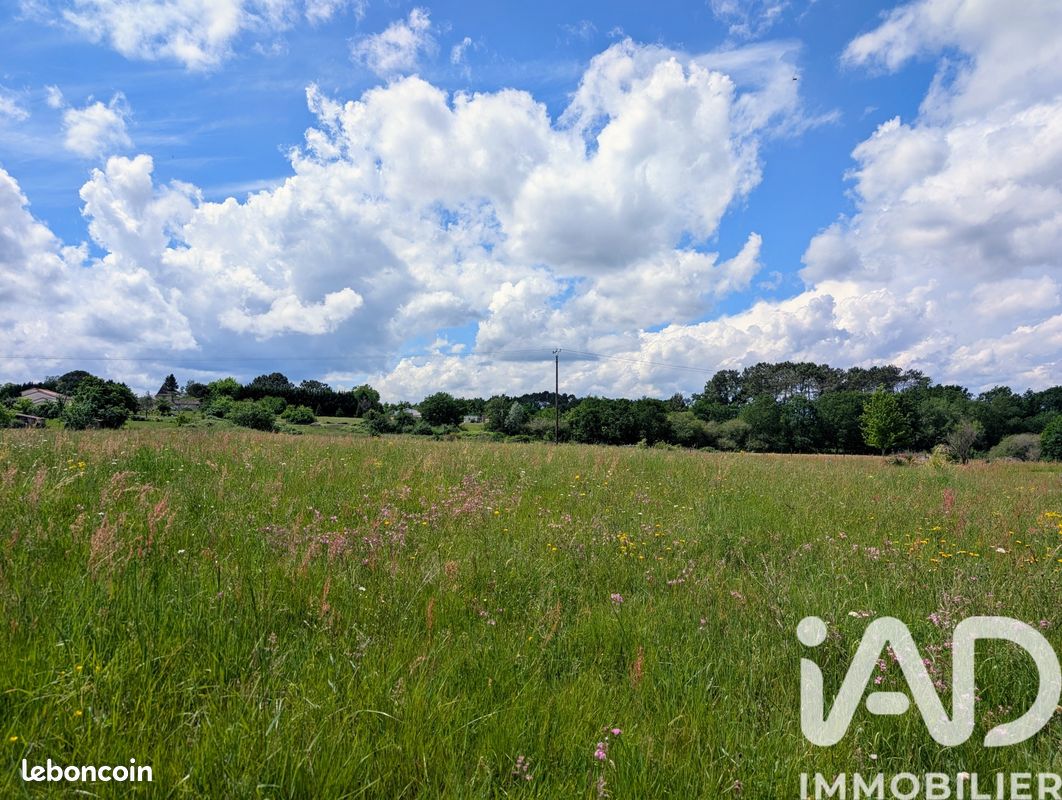 Terrain 2576 m² · à Saint-Rémy · 2 576 m² · 19 980 €