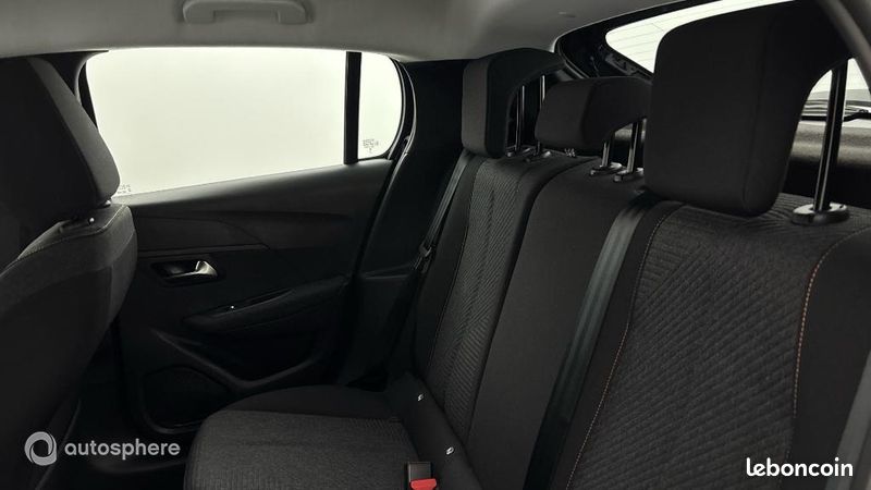 Peugeot 208 1.2 Hybrid 110ch Style e-DCS6 (image 13)