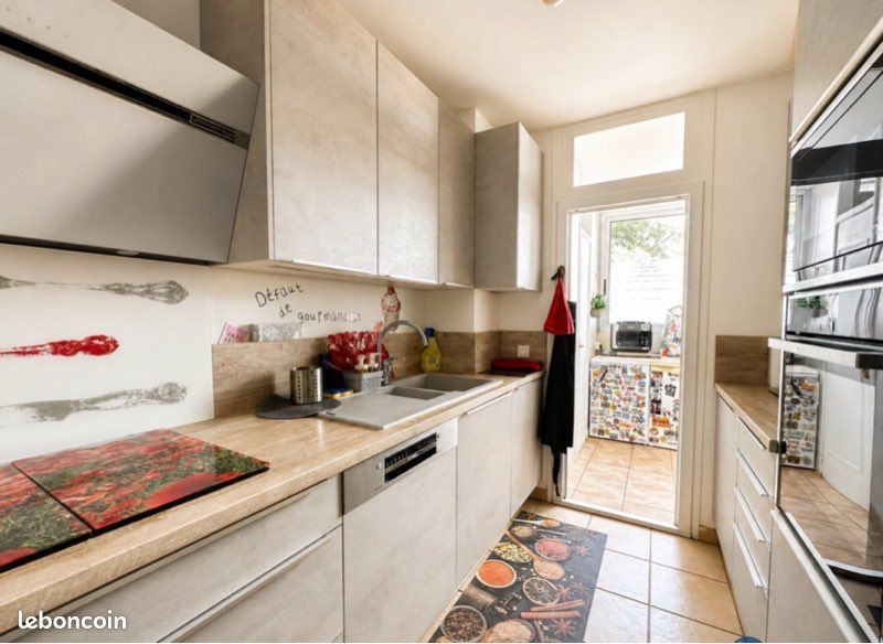 Appartement 4 pièces 85 m² · à Toulon · 85 m² · 220 000 €