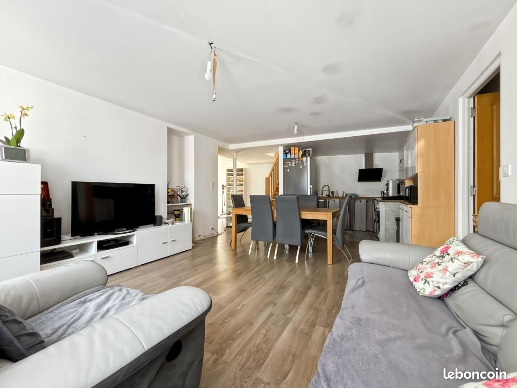 Appartement 4 pièces 104 m² · à Orcemont · 104 m² · 252 000 €