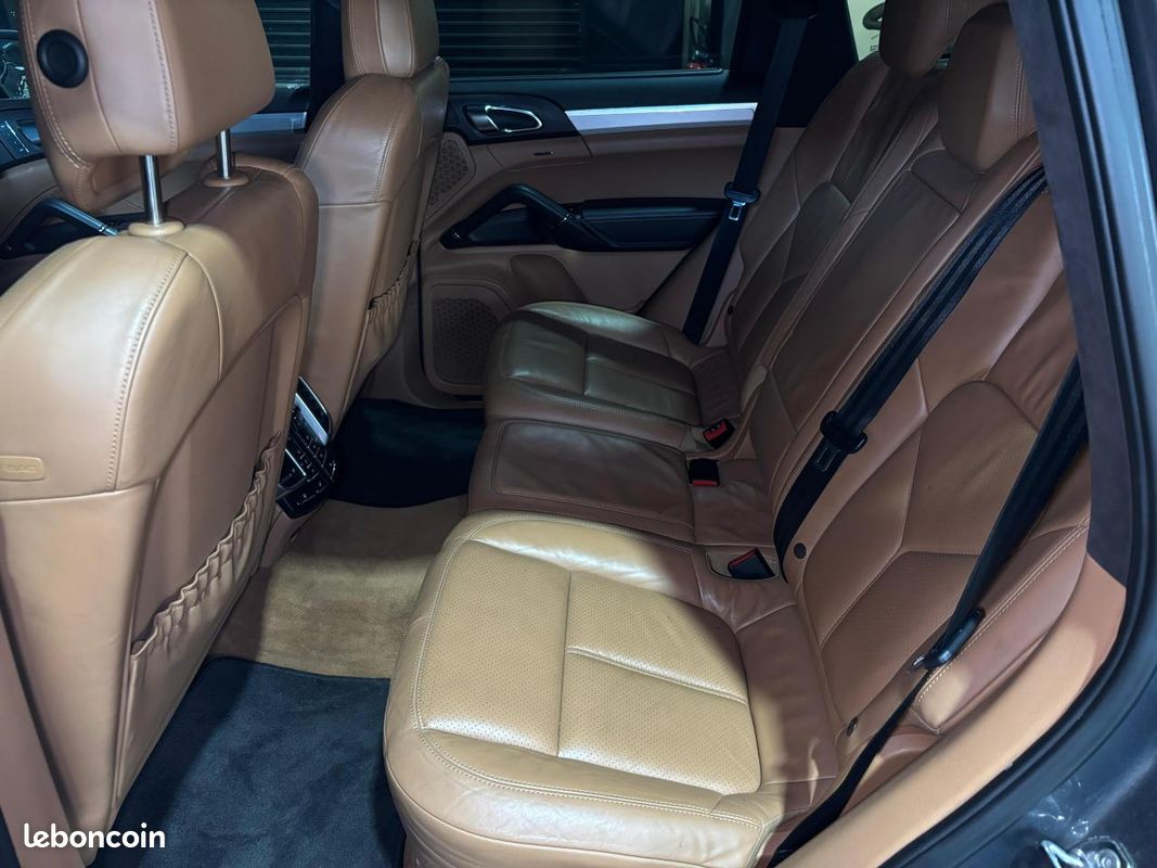 PORSCHE CAYENNE Turbo 4,8i V8 ? 500 ch ? 4 sièges chauffants ? Toit ouvrant (image 38)