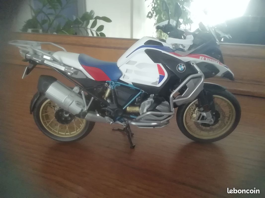 Maquette moto (image 3)