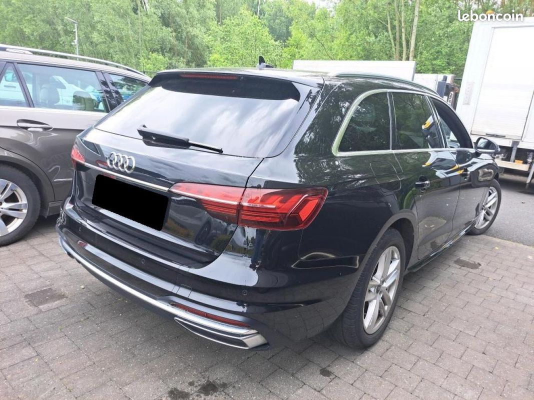 AUDI A4 AVANT 30 TDI 136 S-Tronic Advanced avec T.O et Attelage amovible (image 8)