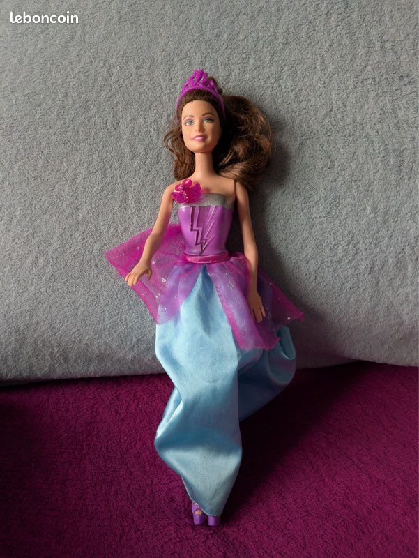 Barbie super princesse Corinne (image 1)
