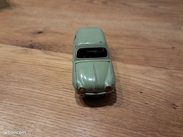 Ensemble de Dinky Toys - Marché Dauphine