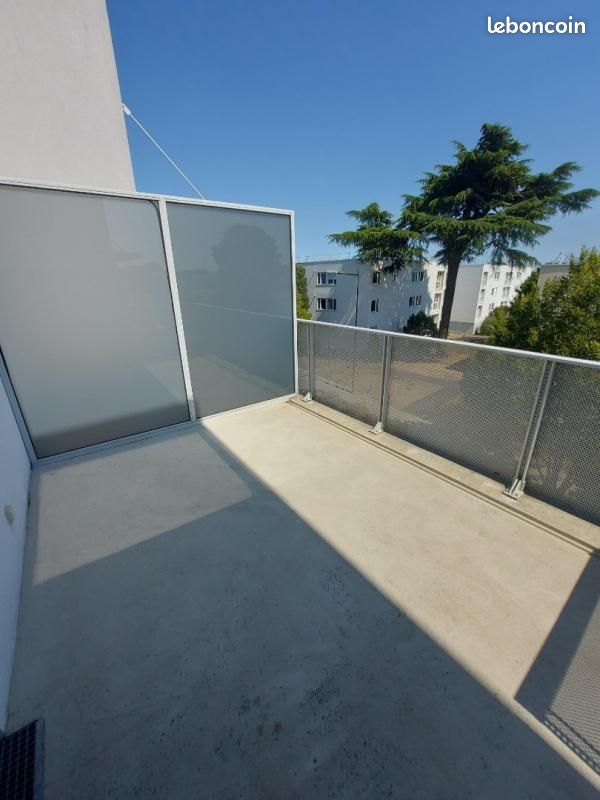 Appartement 5 pièces 108 m² · à Bègles · 108 m² · 1 300 €