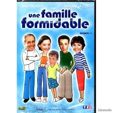 DVD Une famille formidable Saison 1 (3 épisodes) (image 1)