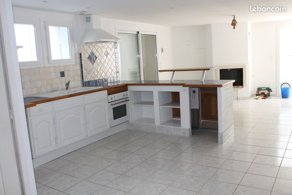 Maison 3 pièces 70 m² · à Le Château-d'Oléron · 70 m² · 715 €