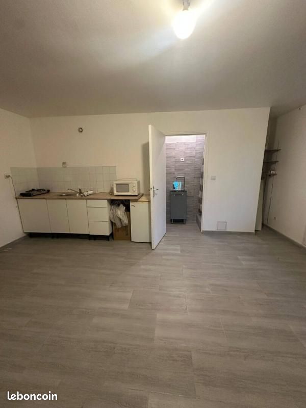 Immeuble 4 pièces 68 m² · à Noyon · 68 m² · 60 000 €