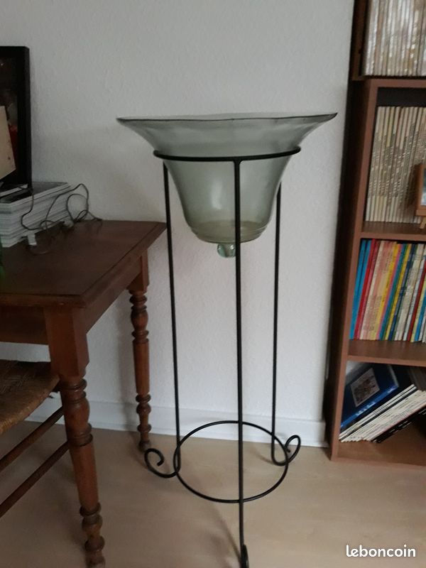 Vasque sur trépied en verre (image 1)