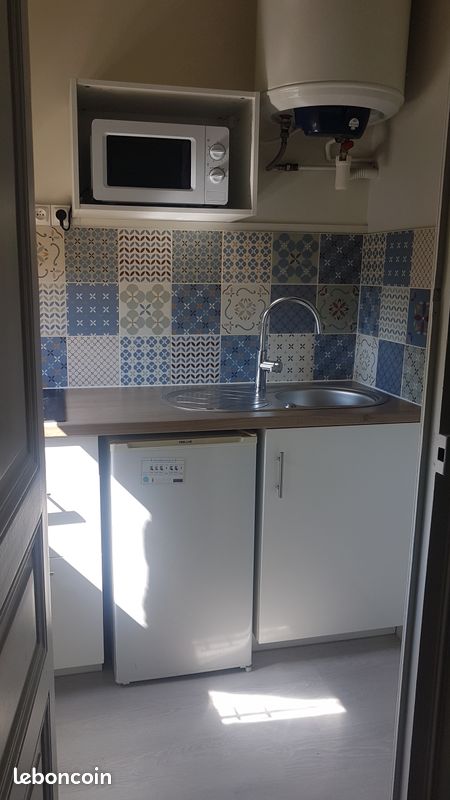 Studio - Poitiers 86000 (image principale 0)
