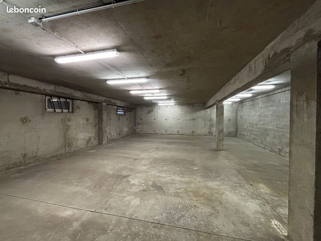 Local commercial 1 pièce 92 m² · à Strasbourg · 92 m² · 475 €/mois