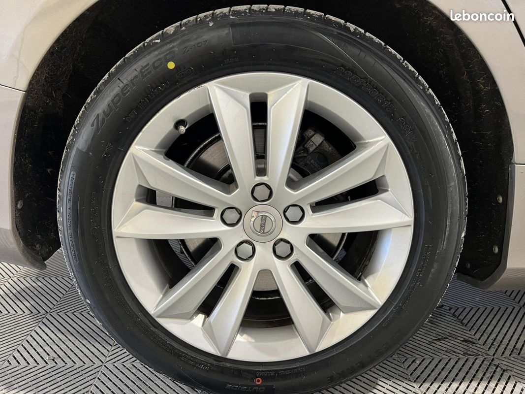 VOLVO V60 D4 190 ch Geartronic 8 Momentum (image 16)