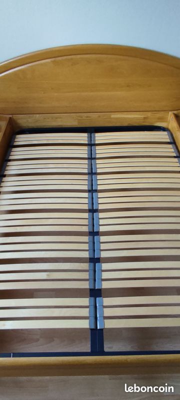 Lit en bois (image 4)