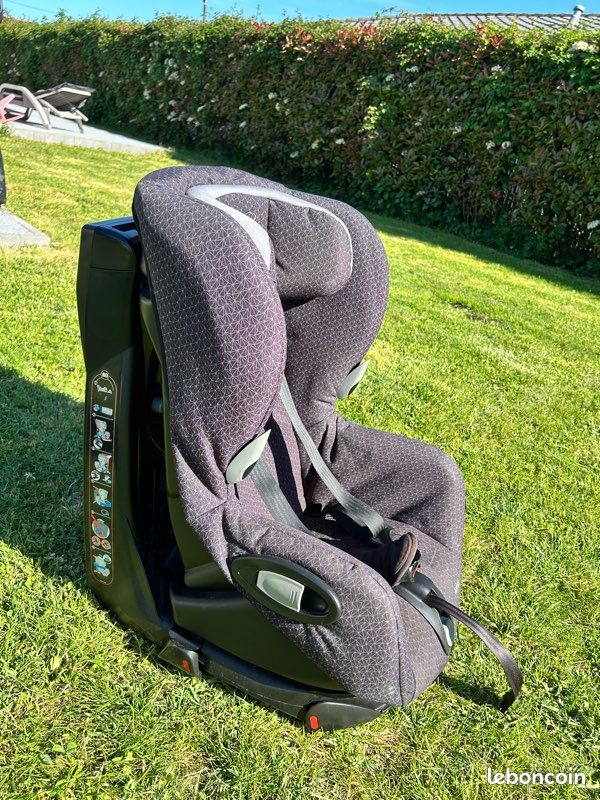 Siège auto pivotant bébé confort Axiss (image 2)