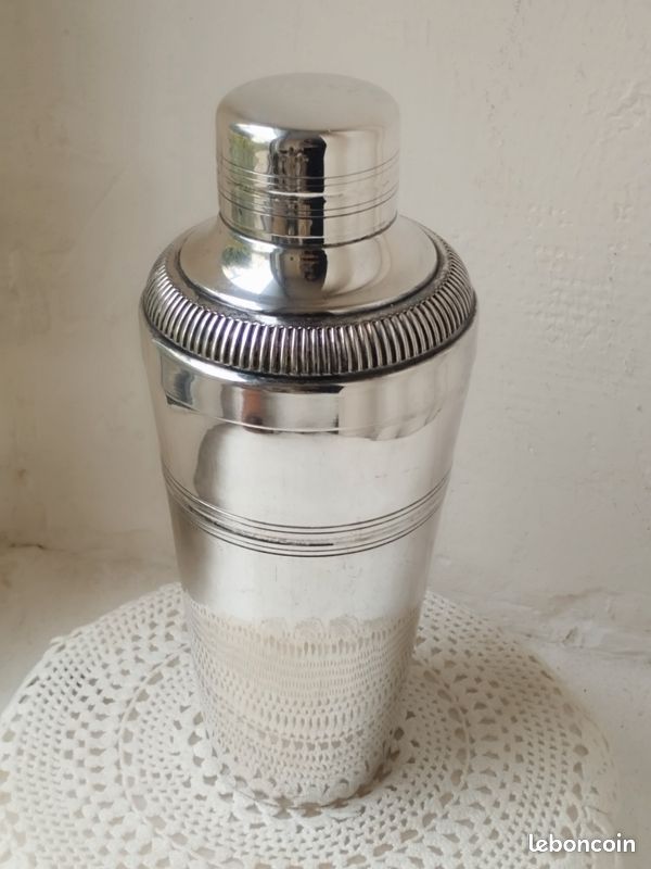 Shaker Vintage En Métal Argenté St Hilaire – Orfèvrerie Française – Années 1940