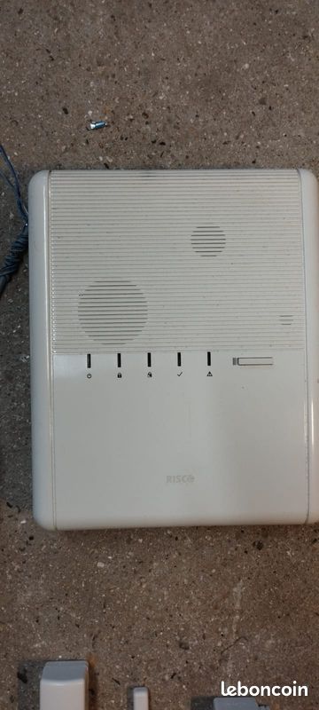 Risco Agility 4 - Risco Agility pack alarme IP 4G NFA2P détecteur IR