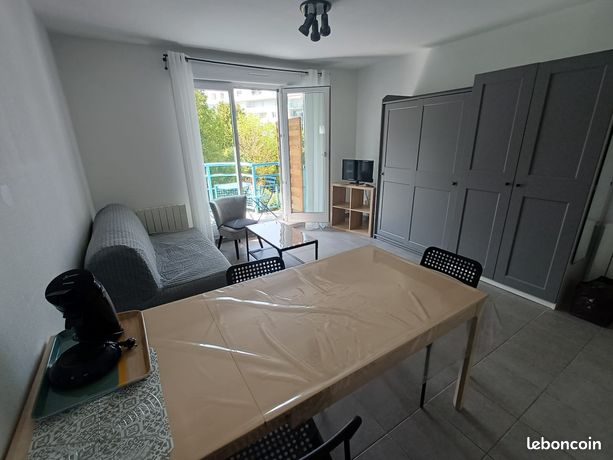 Studio meublé 23,5 m2 Grenoble — 1