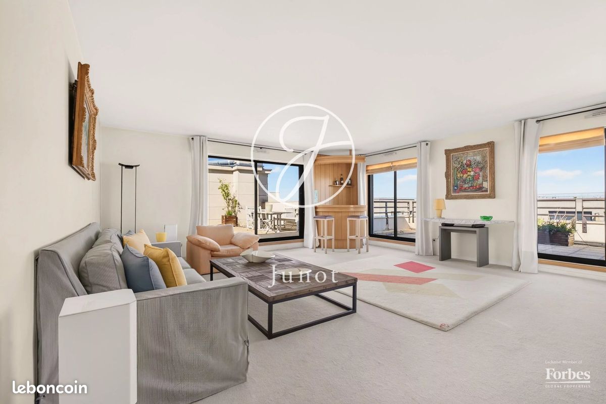 Appartement 4 pièces 129 m² · à Garches · 129 m² · 890 000 €